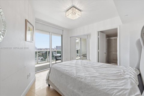 Купить кондоминиум в Санни-Айлс-Бич, Флорида 2 спальни, 175.21м2, № 2066148 - фото 15