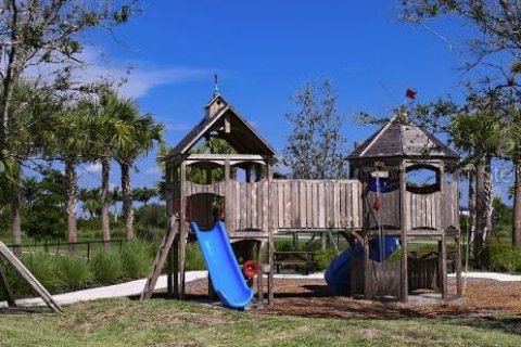 Townhouse in Sarasota, Florida 2 bedrooms, 113.25 sq.m. № 2096456 - photo 29