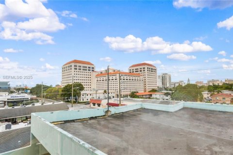 Immobilier commercial à vendre à Coral Gables, Floride № 2082747 - photo 3