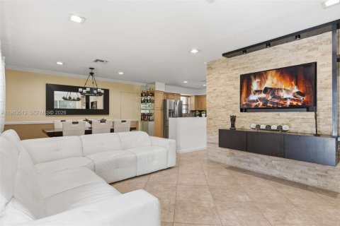 Купить виллу или дом в Майами, Флорида 3 спальни, 147.16м2, № 2048771 - фото 6