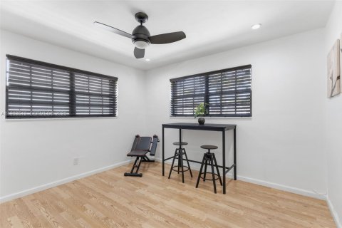 Купить виллу или дом в Майами, Флорида 3 спальни, 147.16м2, № 2048771 - фото 23