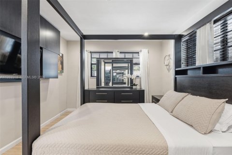 Купить виллу или дом в Майами, Флорида 3 спальни, 147.16м2, № 2048771 - фото 19