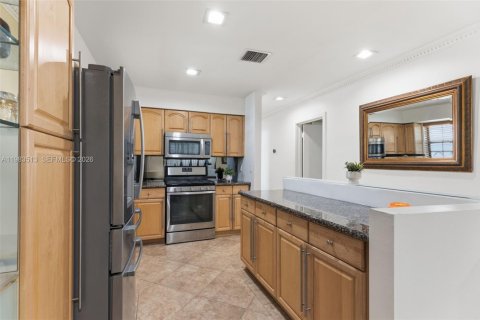 Купить виллу или дом в Майами, Флорида 3 спальни, 147.16м2, № 2048771 - фото 14