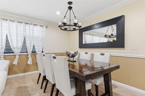 Купить виллу или дом в Майами, Флорида 3 спальни, 147.16м2, № 2048771 - фото 11