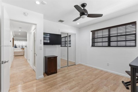 Купить виллу или дом в Майами, Флорида 3 спальни, 147.16м2, № 2048771 - фото 24