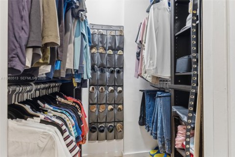 Купить виллу или дом в Майами, Флорида 3 спальни, 147.16м2, № 2048771 - фото 21