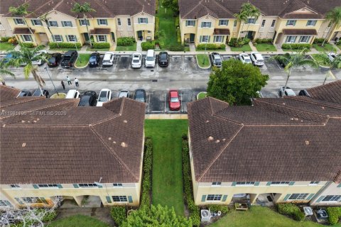 House in North Lauderdale, Florida 3 bedrooms, 152.36 sq.m. № 2044235 - photo 14