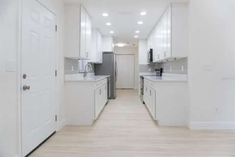 Casa en venta en Ocala, Florida, 3 dormitorios, 108.14 m2 № 2110962 - foto 4