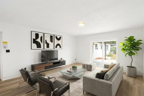 Casa en venta en Orlando, Florida, 4 dormitorios, 184.41 m2 № 2395746 - foto 18