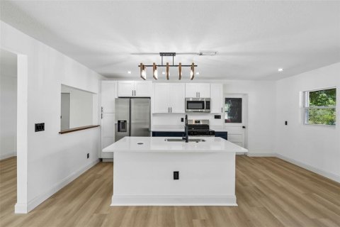 Casa en venta en Orlando, Florida, 4 dormitorios, 184.41 m2 № 2395746 - foto 6