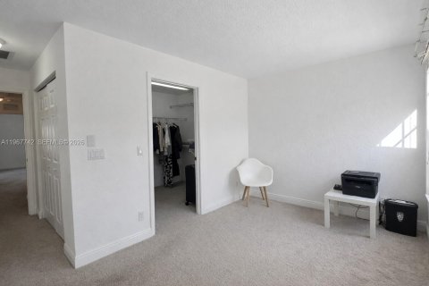 Adosado en venta en Cooper City, Florida, 4 dormitorios, 201.78 m2 № 2029287 - foto 16