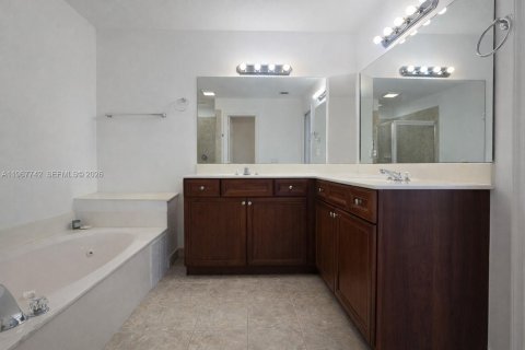 Adosado en venta en Cooper City, Florida, 4 dormitorios, 201.78 m2 № 2029287 - foto 18