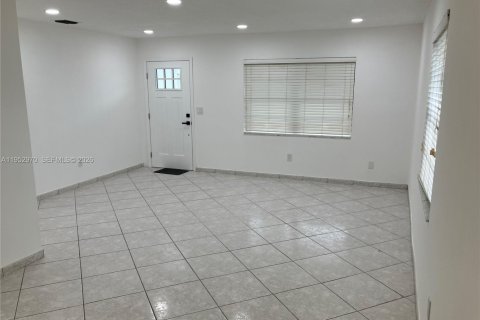 House in Homestead, Florida 3 bedrooms, 141.68 sq.m. № 2010418 - photo 2