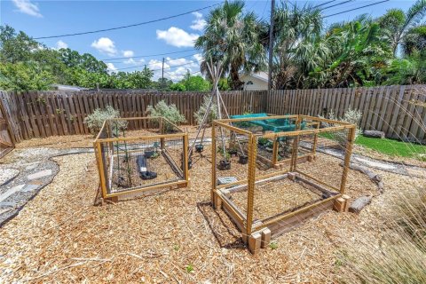 House in Largo, Florida 2 bedrooms, 87.89 sq.m. № 1690714 - photo 27
