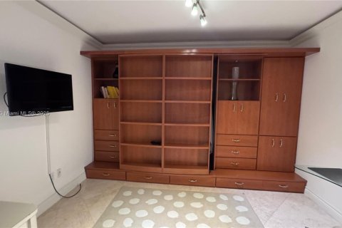 Copropriété à louer à Hallandale Beach, Floride: 2 chambres, 144.37 m2 № 2016032 - photo 23