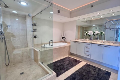 Copropriété à louer à Hallandale Beach, Floride: 2 chambres, 144.37 m2 № 2016032 - photo 20
