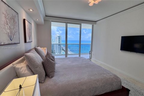 Copropriété à louer à Hallandale Beach, Floride: 2 chambres, 144.37 m2 № 2016032 - photo 18