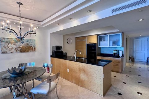 Copropriété à louer à Hallandale Beach, Floride: 2 chambres, 144.37 m2 № 2016032 - photo 10