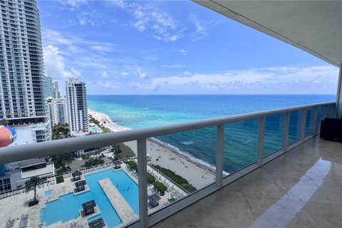 Copropriété à louer à Hallandale Beach, Floride: 2 chambres, 144.37 m2 № 2016032 - photo 6