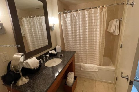 Купить кондоминиум в Санни-Айлс-Бич, Флорида 1 спальня, 42.74м2, № 2021723 - фото 17