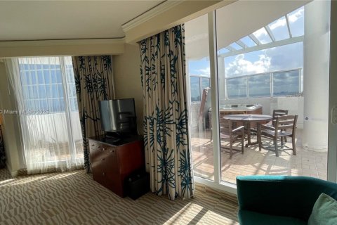 Купить кондоминиум в Санни-Айлс-Бич, Флорида 1 спальня, 42.74м2, № 2021723 - фото 19