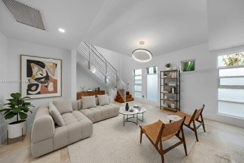 Купить кондоминиум в Майами-Бич, Флорида 2 спальни, 98.66м2, № 1965081 - фото 3