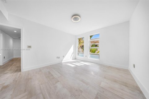 Купить кондоминиум в Майами-Бич, Флорида 2 спальни, 98.66м2, № 1965081 - фото 20