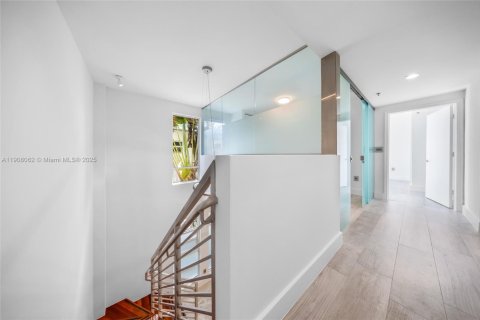 Купить кондоминиум в Майами-Бич, Флорида 2 спальни, 98.66м2, № 1965081 - фото 13