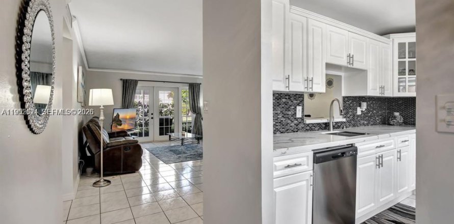 Condo à Hallandale Beach, Floride, 2 chambres  № 2007718