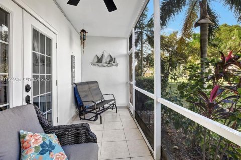 Copropriété à vendre à Hallandale Beach, Floride: 2 chambres, 101.45 m2 № 2007718 - photo 16