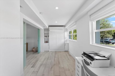 Casa en venta en Coral Gables, Florida, 3 dormitorios, 286.05 m2 № 1938296 - foto 22