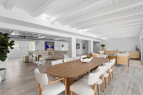 Casa en venta en Coral Gables, Florida, 3 dormitorios, 286.05 m2 № 1938296 - foto 20