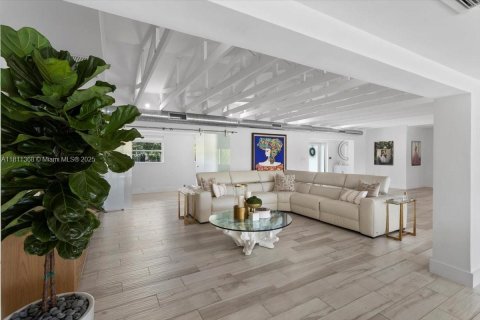 Casa en venta en Coral Gables, Florida, 3 dormitorios, 286.05 m2 № 1938296 - foto 14