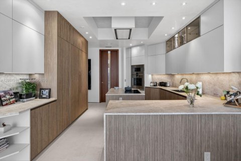 Condo in Aventura, Florida, 5 bedrooms  № 2074723 - photo 14