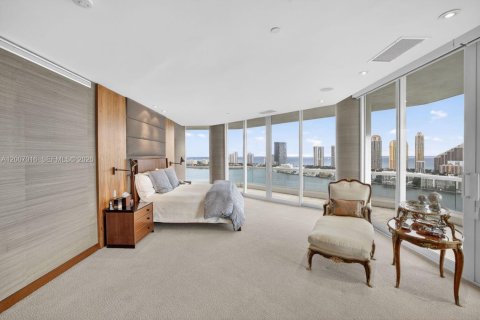 Condo in Aventura, Florida, 5 bedrooms  № 2074723 - photo 10