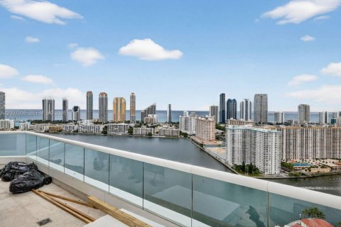 Condo in Aventura, Florida, 5 bedrooms  № 2074723 - photo 22