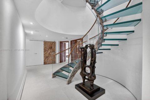Condo in Aventura, Florida, 5 bedrooms  № 2074723 - photo 16