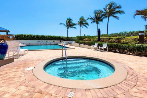Copropriété à vendre à Jensen Beach, Floride: 3 chambres, 159.42 m2 № 2078386 - photo 27