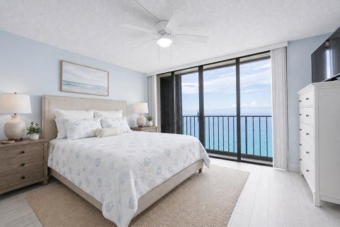Copropriété à vendre à Jensen Beach, Floride: 3 chambres, 159.42 m2 № 2078386 - photo 23
