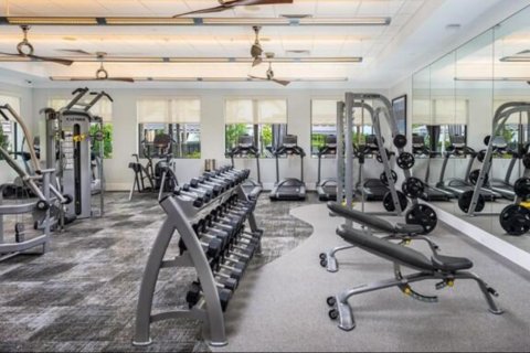 House in Boca Raton, Florida 5 bedrooms, 342.53 sq.m. № 1026200 - photo 1