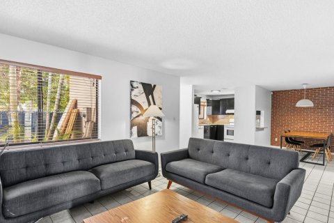 Touwnhouse à louer à Fort Lauderdale, Floride: 3 chambres, 118.45 m2 № 2024574 - photo 5