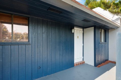 Touwnhouse à louer à Fort Lauderdale, Floride: 3 chambres, 118.45 m2 № 2024574 - photo 2