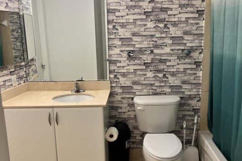 Copropriété à vendre à Miami, Floride: 1 chambre, 76.64 m2 № 1988253 - photo 16