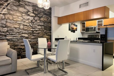 Copropriété à vendre à Miami, Floride: 1 chambre, 76.64 m2 № 1988253 - photo 4
