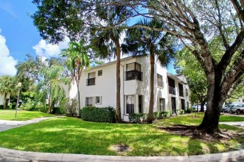 Condo à Coconut Creek, Floride, 3 chambres  № 2414356