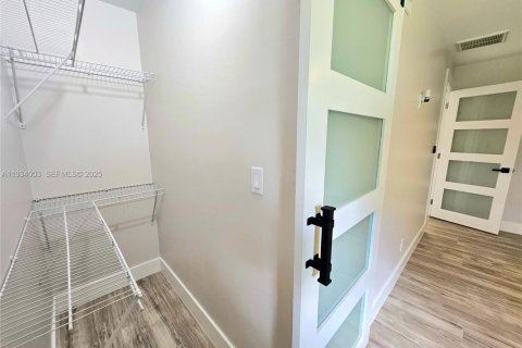 Купить виллу или дом в Форт Майерс, Флорида 2 спальни, 121.89м2, № 1992995 - фото 15