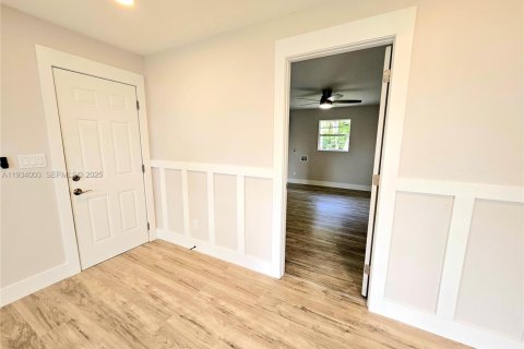 Купить виллу или дом в Форт Майерс, Флорида 2 спальни, 121.89м2, № 1992995 - фото 27