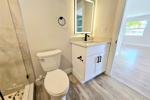 Купить виллу или дом в Форт Майерс, Флорида 2 спальни, 121.89м2, № 1992995 - фото 20