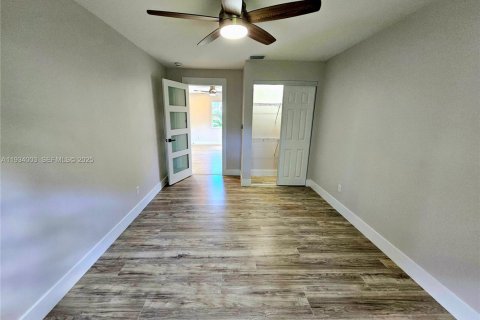 Купить виллу или дом в Форт Майерс, Флорида 2 спальни, 121.89м2, № 1992995 - фото 29