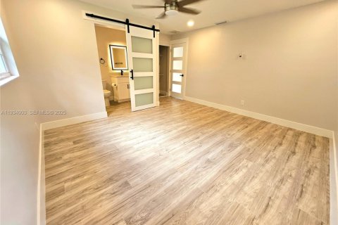 Купить виллу или дом в Форт Майерс, Флорида 2 спальни, 121.89м2, № 1992995 - фото 26